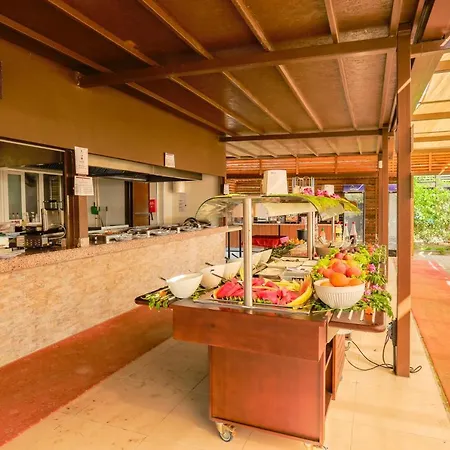 Aquamarin & מלון