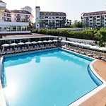 מלון Aquamarin &